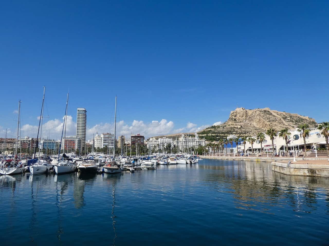 Why should we choose Alicante as the place to undertake a fertility program?